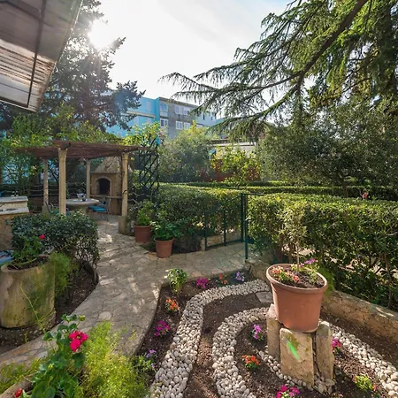 Apartment Terrace I